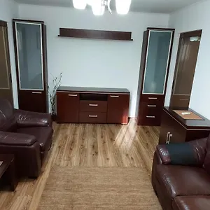 Apartament Apartament 3 Camere, Dotat Cu Toate Utilitățile, Bucureşti